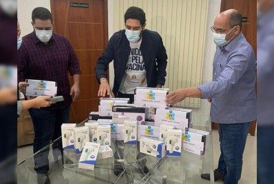 Arraial do Cabo recebe doações de materiais de controle da Covid-19