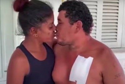 Após ser esfaqueado no peito pela companheira, homem perdoa e diz: 'Se ela for presa, eu vou junto'