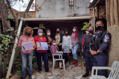 Patrulha Maria da Penha de Búzios faz operação de conscientização sobre Agosto Lilás