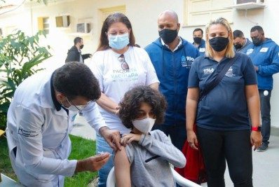 Paquetá alcança 85,5% dos moradores com imunização completa