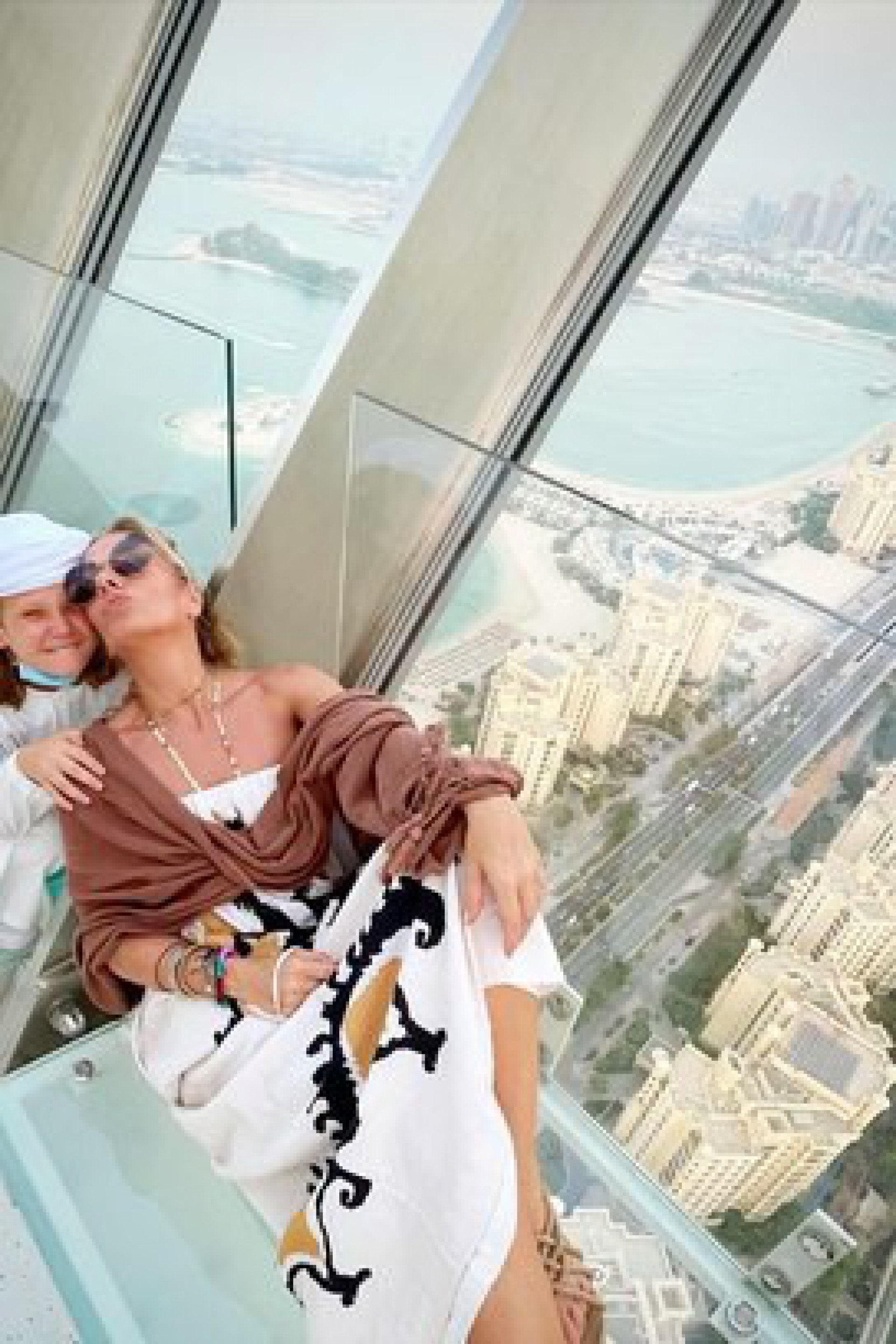 Adriane Galisteu curte férias em Dubai com a família - Reprodução/Instagram