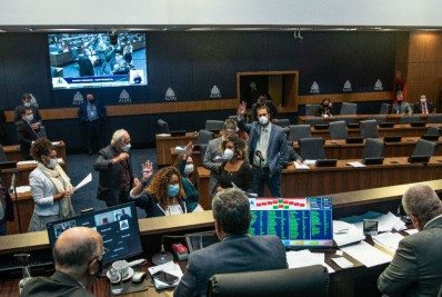 Alerj aprova PCCS de servidores da Defensoria e texto segue hoje para sanção do governador