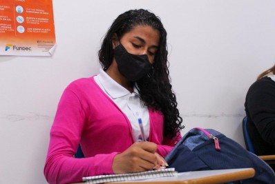 Fundec realiza evento com jovens em busca do primeiro emprego