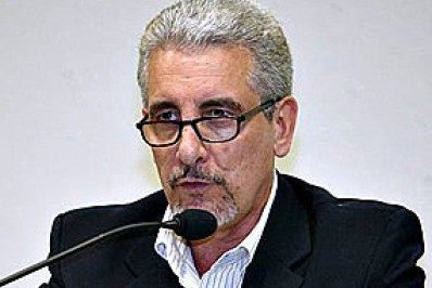 STF determina devolução de passaporte a Pizzolato, condenado no Mensalão