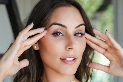 'As pessoas cobram uma perfeição que não existe', diz Stephanie Viegas 