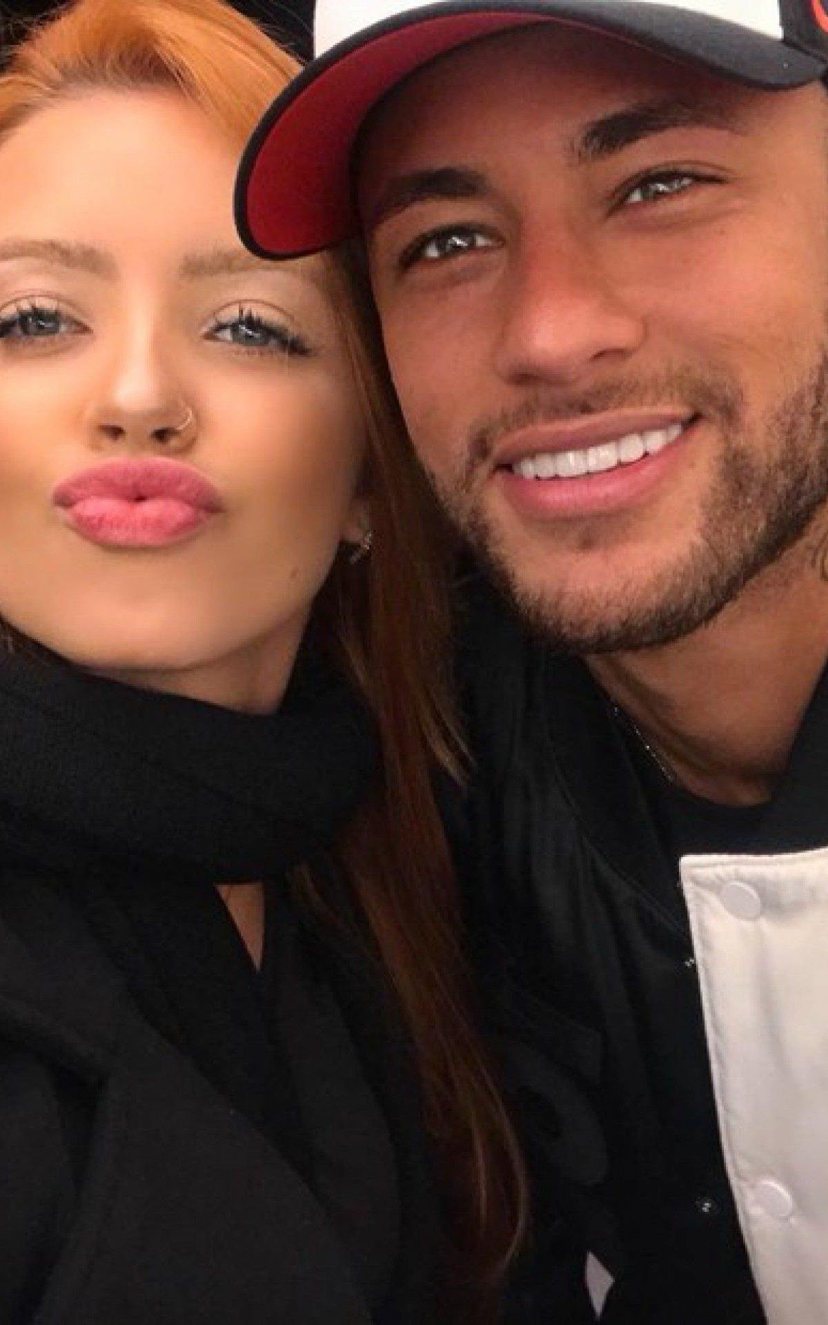 Larissa oliveira e neymar