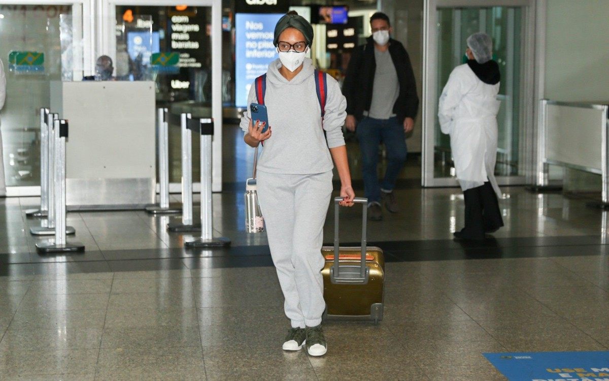 Ta&iacute;s Ara&uacute;jo