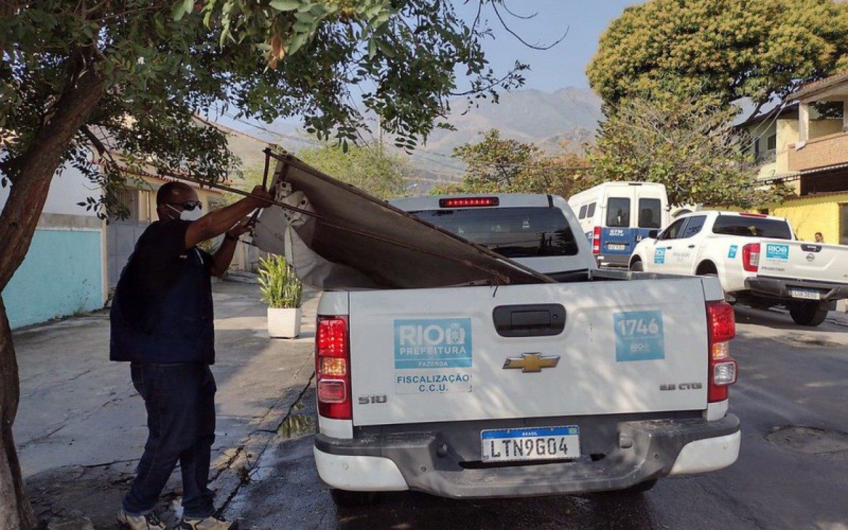 Secretaria faz opera&ccedil;&atilde;o para coibir a atua&ccedil;&atilde;o de lava-jatos clandestinos em Bangu e Padre Miguel