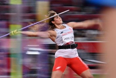 Atleta leiloa medalha da Olimpíada de Tóquio e doa valor para cirurgia de bebê