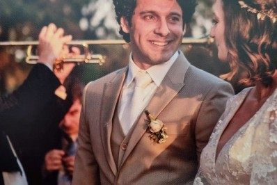 João Baldasserini comemora dois anos de casamento