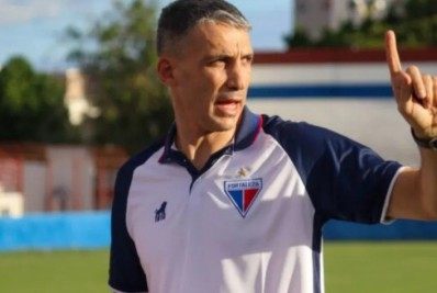 Especulado no Flamengo e no Corinthians, técnico deverá continuar em clube da Série A