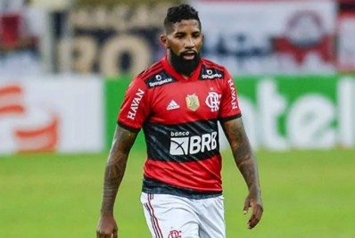 Em boa fase, Rodinei pode ter contrato renovado no Flamengo