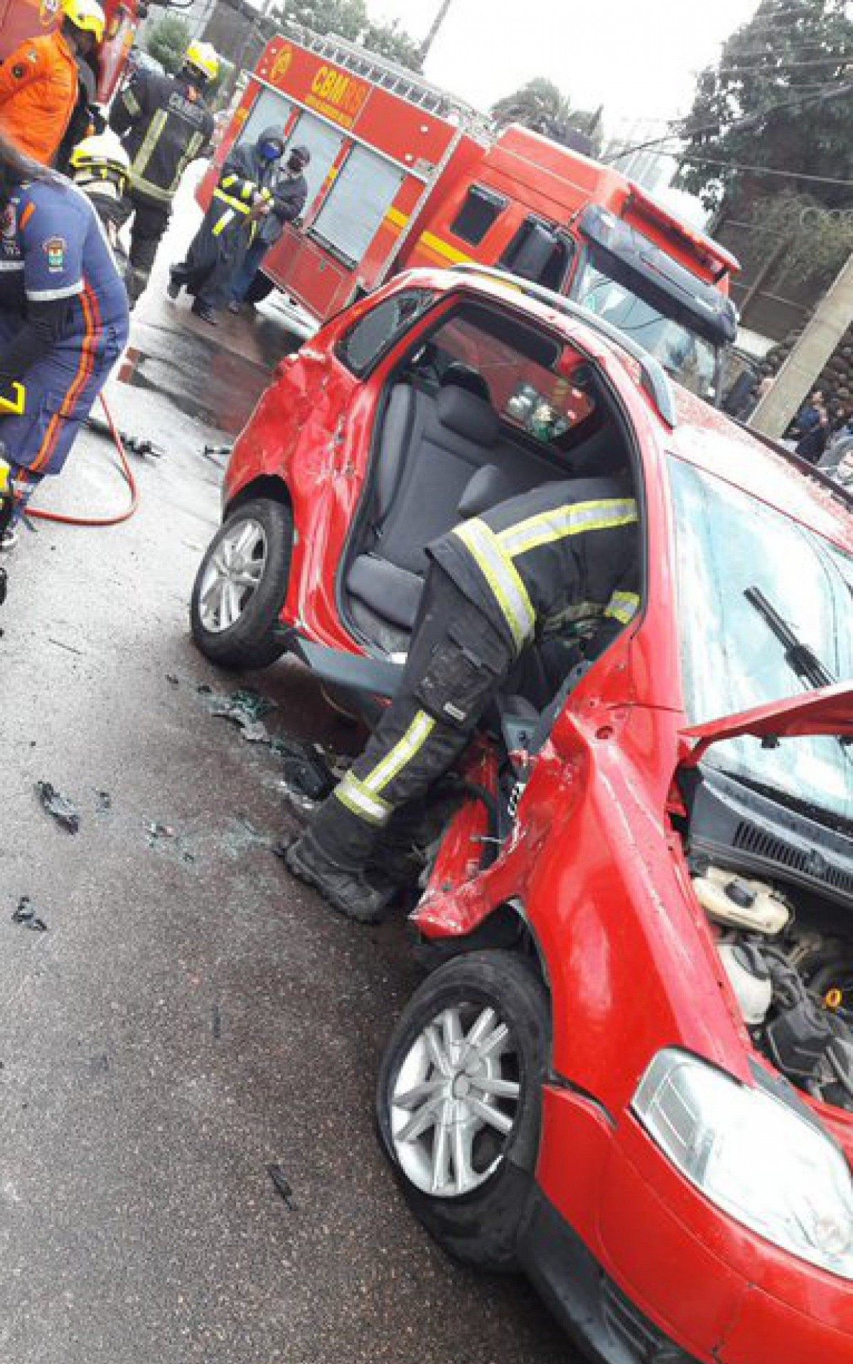 Veículo que bateu no carro de Guerrero