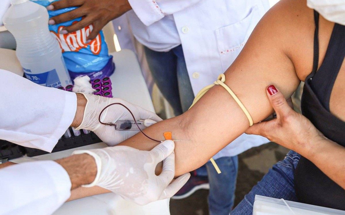 Mais de 20 tendas est&atilde;o ofertando servi&ccedil;os para a popula&ccedil;&atilde;o