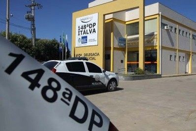 Italva: Suspeita por homicídio no estado de AL é presa ao registar furto na delegacia 