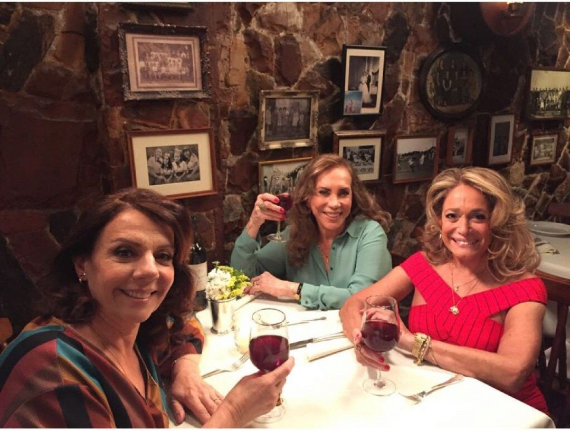 Rita (Rosi Campos), Nina (Arlete Salles) e Nelita (Susana Vieira) - Foto: Arquivo Pessoal