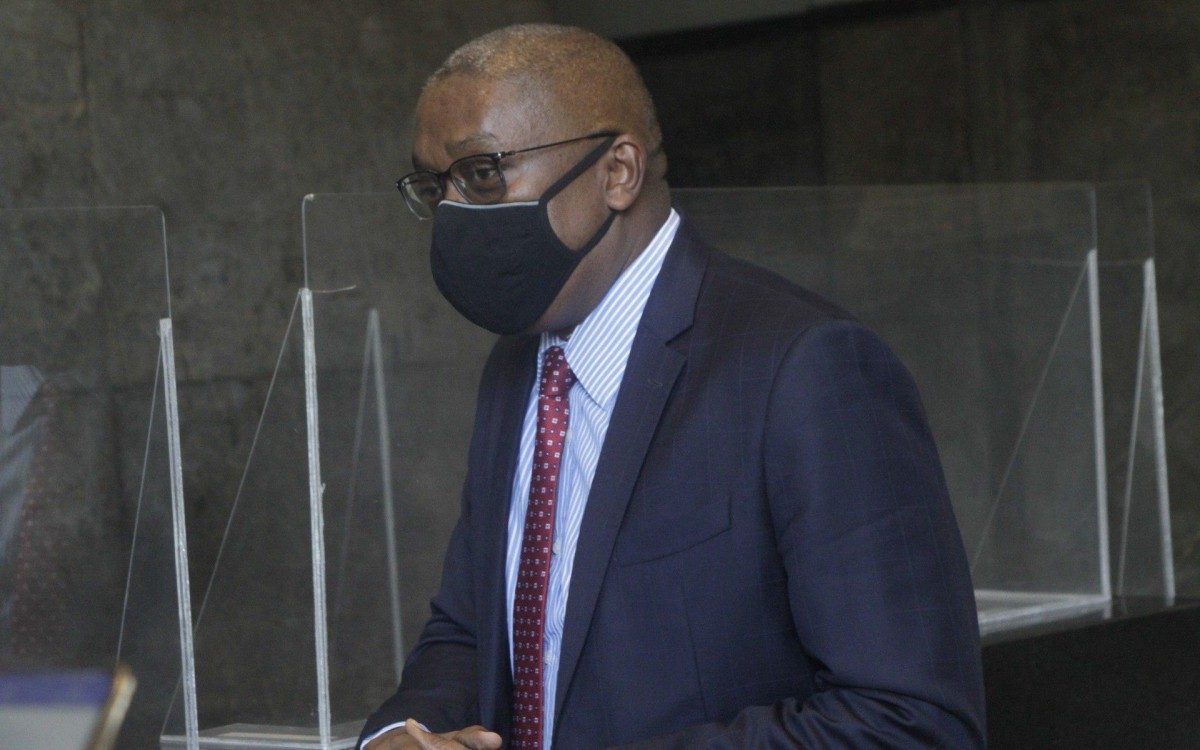 Marcelo Brunner, Advogado do Deputado Federal Otoni di Paulo, compareceu a sede da Policia Federal, na zona portuaria do Rio de Janeiro, nesta sexta feira (20).