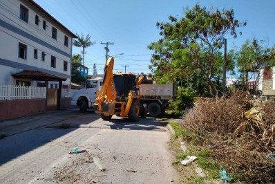 Após forte chuva, Secretaria de Serviços Públicos de Saquarema realiza manutenção e limpeza nos bairros