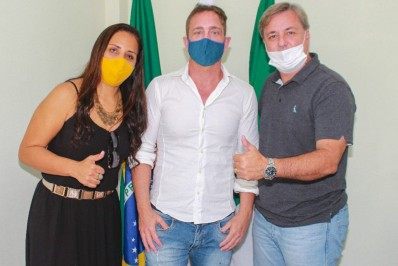 Prefeito de Búzios fecha parceria com o 