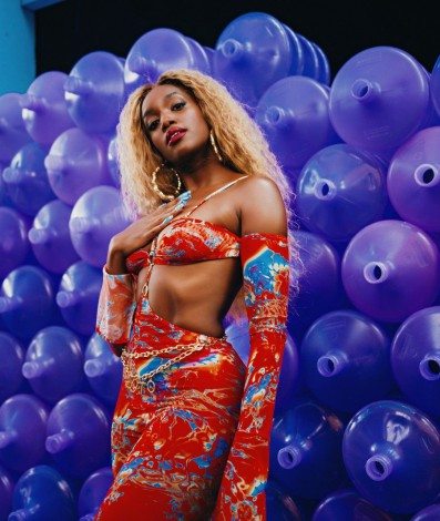 Cantora Iza - Divulgação/Globo