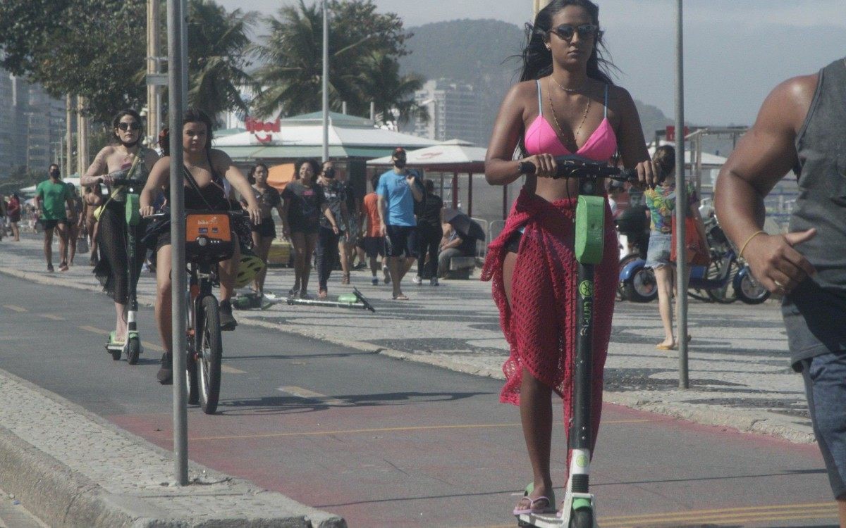 S&aacute;bado de sol Praia Arpoador e Ipanema no Rio de Janeiro, neste s&aacute;bado (21).