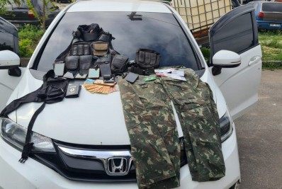 Milicianos são presos em flagrante extorquindo moradores em Guaratiba