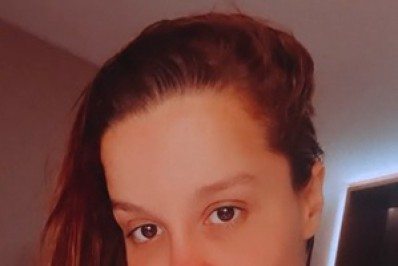 Maiara posa só de toalha e fãs alfinetam Fernando