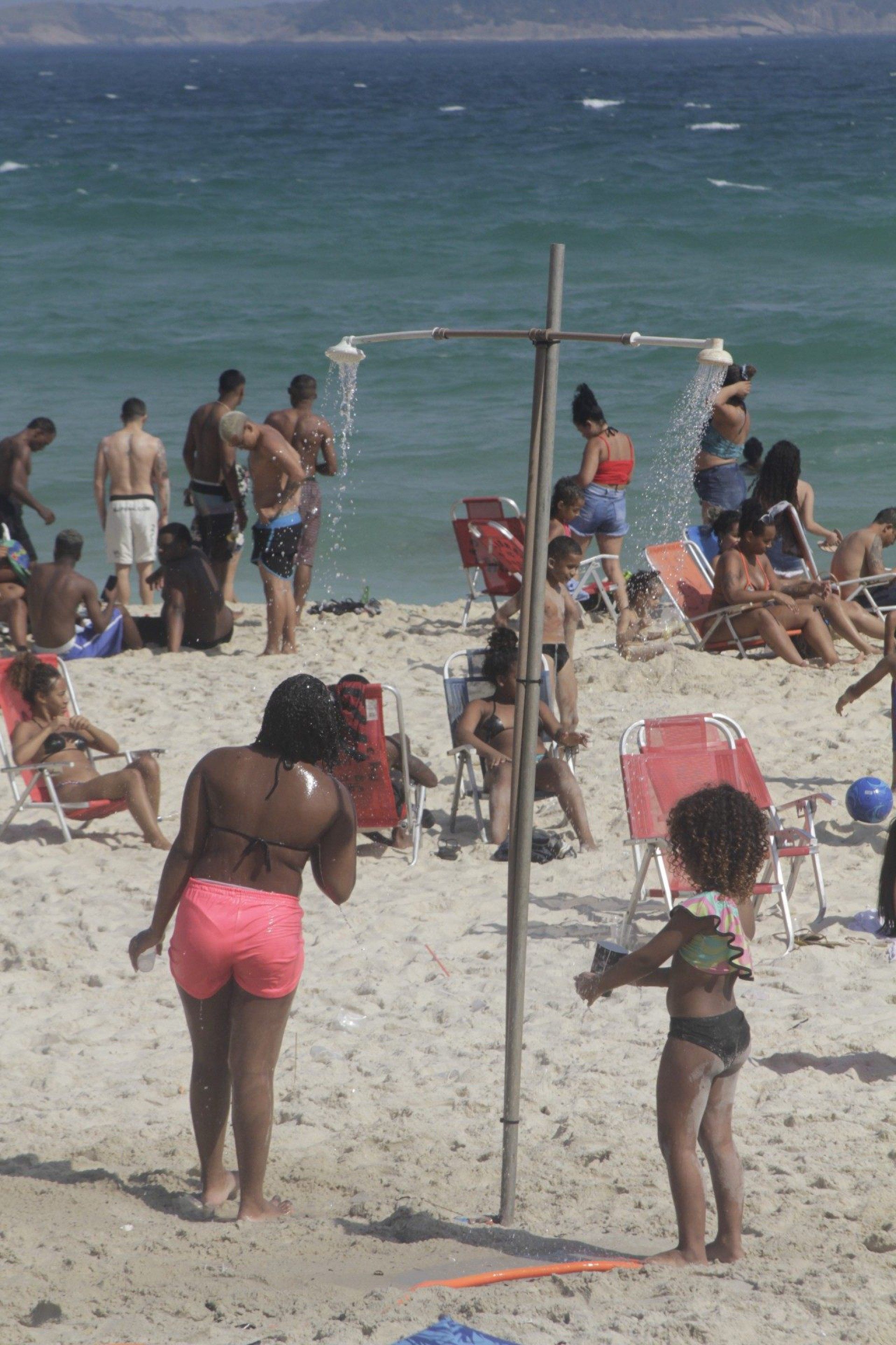 Sábado de sol Praia Arpoador e Ipanema no Rio de Janeiro, neste sabado (21). - Marcos Porto/Agencia O Dia