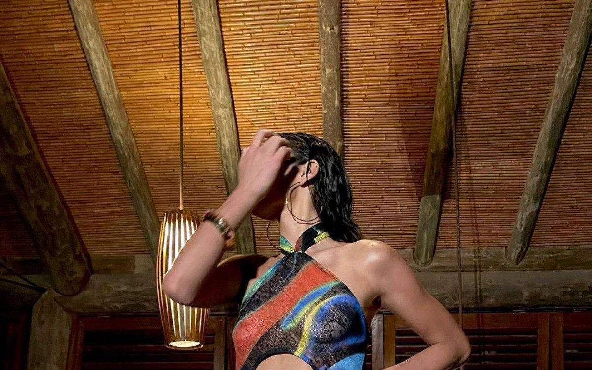 Bruna Marquezine abre álbum de fotos do fim de semana