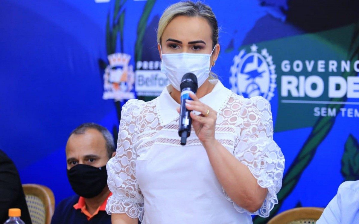 A deputada federal Daniela do Waguinho argumentou que os recursos da concess&atilde;o da Cedae chegaram em boa hora