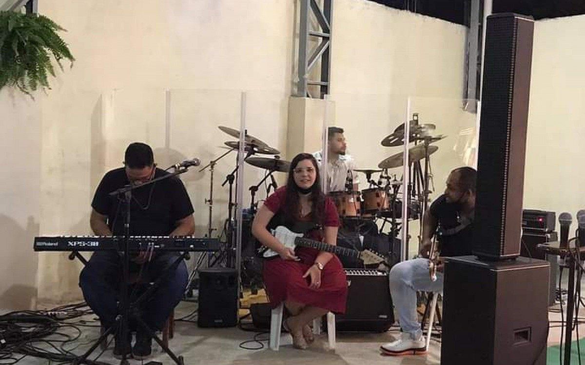 ADI comemora 70 anos de louvor e adora&ccedil;&atilde;o &agrave; Deus.