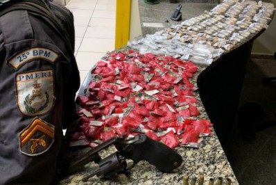 Suspeito morre após troca de tiros com a Polícia em Araruama