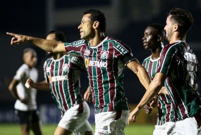 Fluminense deixa vitória escapar no fim do segundo tempo e tropeça em casa diante do Atlético-MG