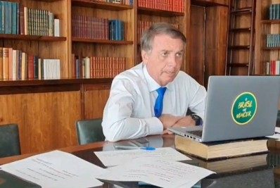 Bolsonaro diz que quer fim da obrigatoriedade de máscaras