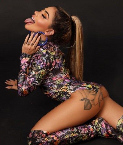 MC Mirella - Reprodução