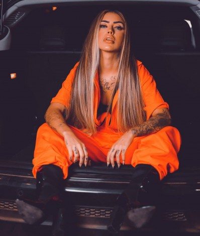 MC Mirella - Reprodução