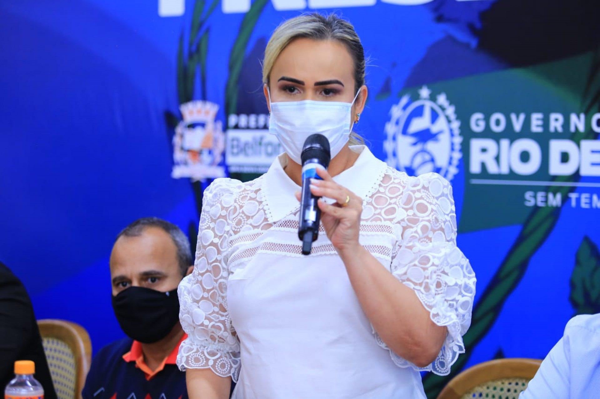 A deputada federal Daniela do Waguinho argumentou que os recursos da concess&atilde;o da Cedae chegaram em boa hora - Rafael Barreto / PMBR