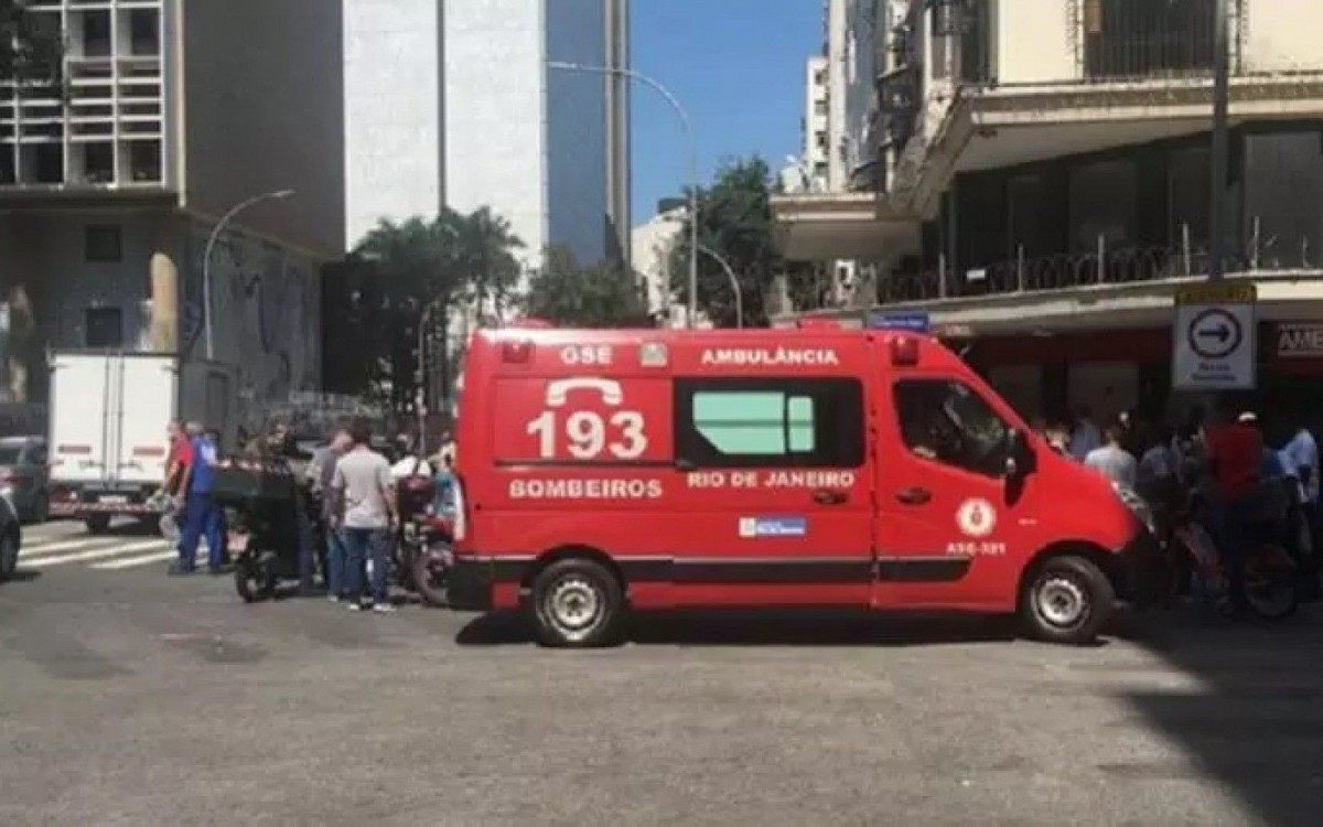 Suspeito é baleado e morto durante tentativa de assalto no Centro do Rio - Reprodução/Redes Sociais