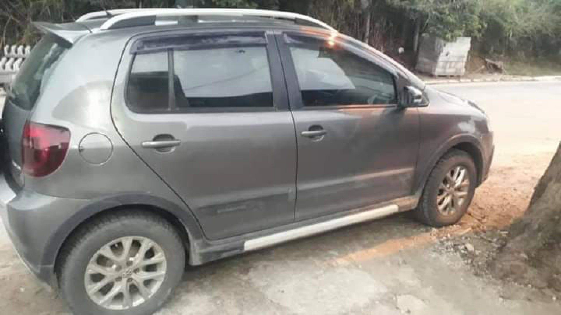 Mulher tem carro roubado em Saquarema