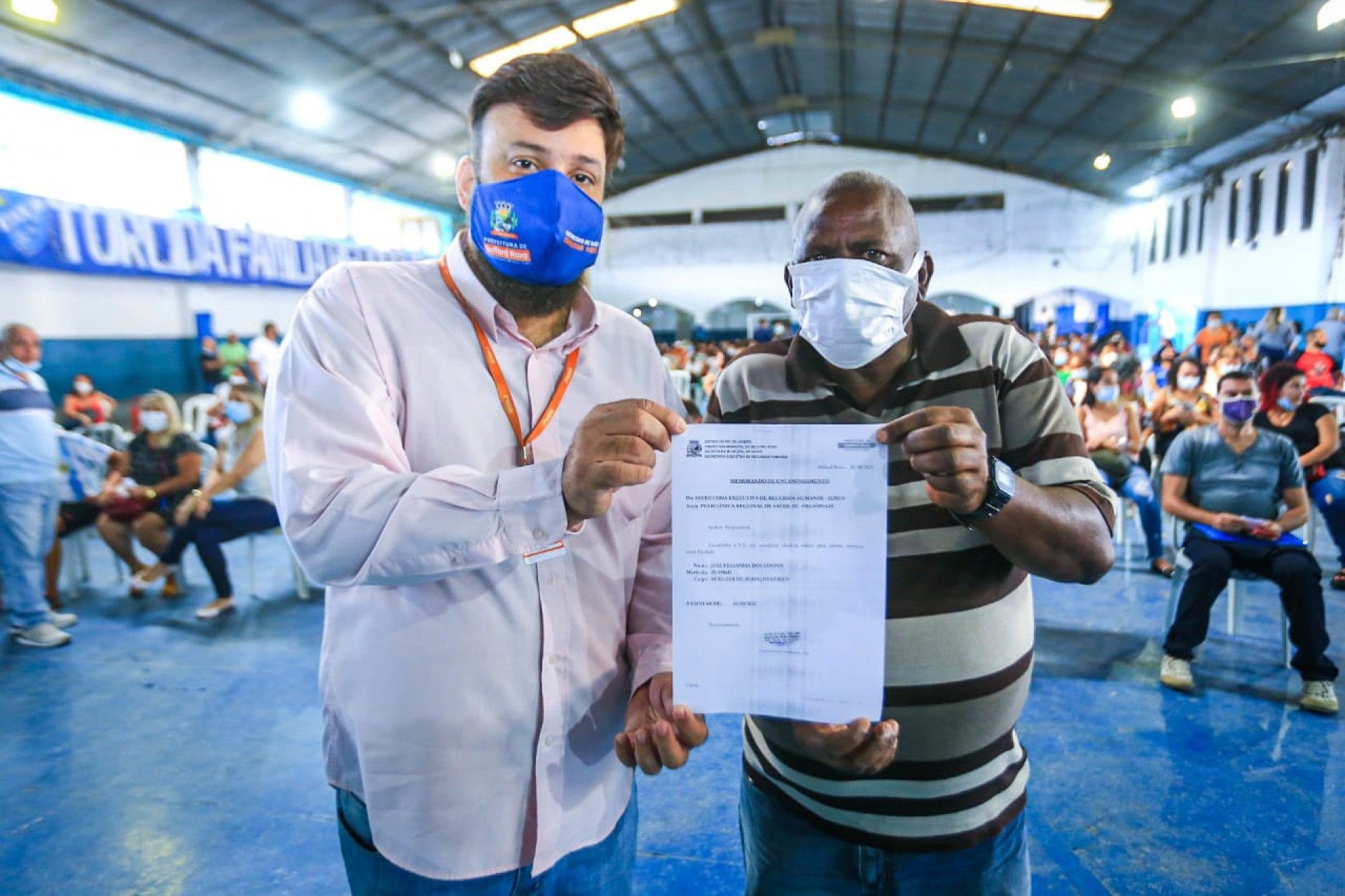 O secret&aacute;rio de Sa&uacute;de Christian Vieira acompanhou a assinatura dos contratos - Rafael Barreto / PMBR