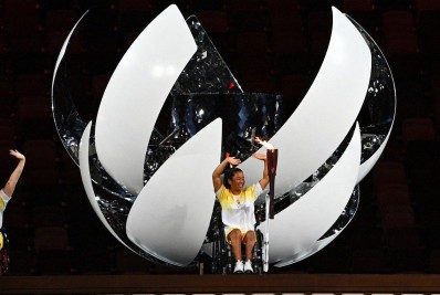 Jogos Paralímpicos de Tóquio começam com cerimônia enxuta e emocionante