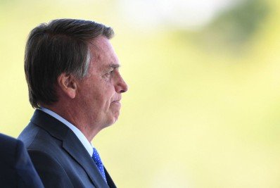 Discurso bonito de Barroso não convence ninguém, afirma Bolsonaro