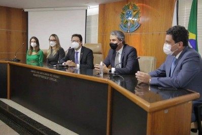 Requerimento pede suspensão da PEC da reforma administrativa na Câmara