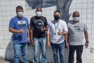 Vila Olímpica de Belford Roxo recebe a visita do subsecretário Estadual de Esportes 