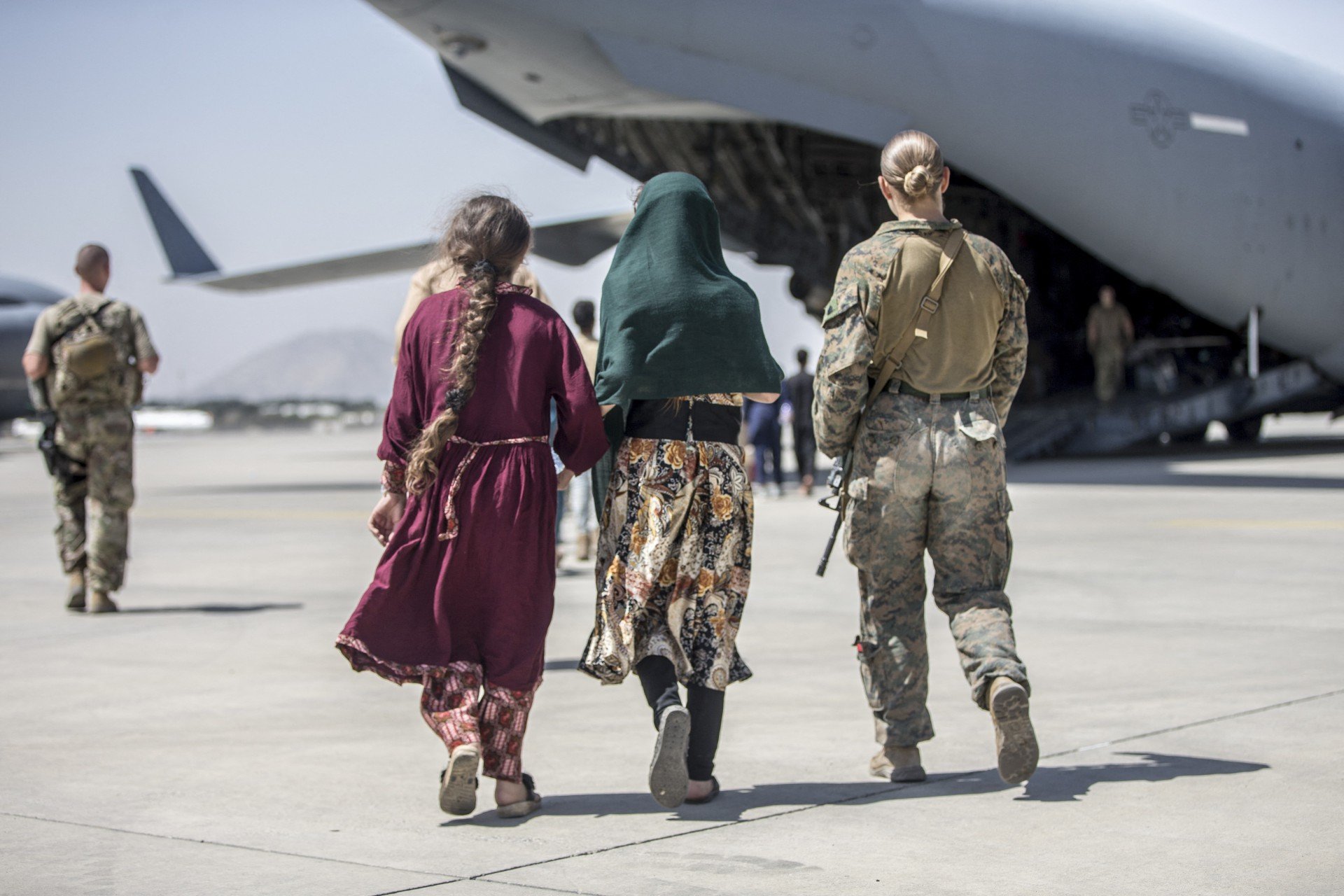 Chefe da diplomacia dos EUA chega ao Catar para tratar da crise no Afeganistão