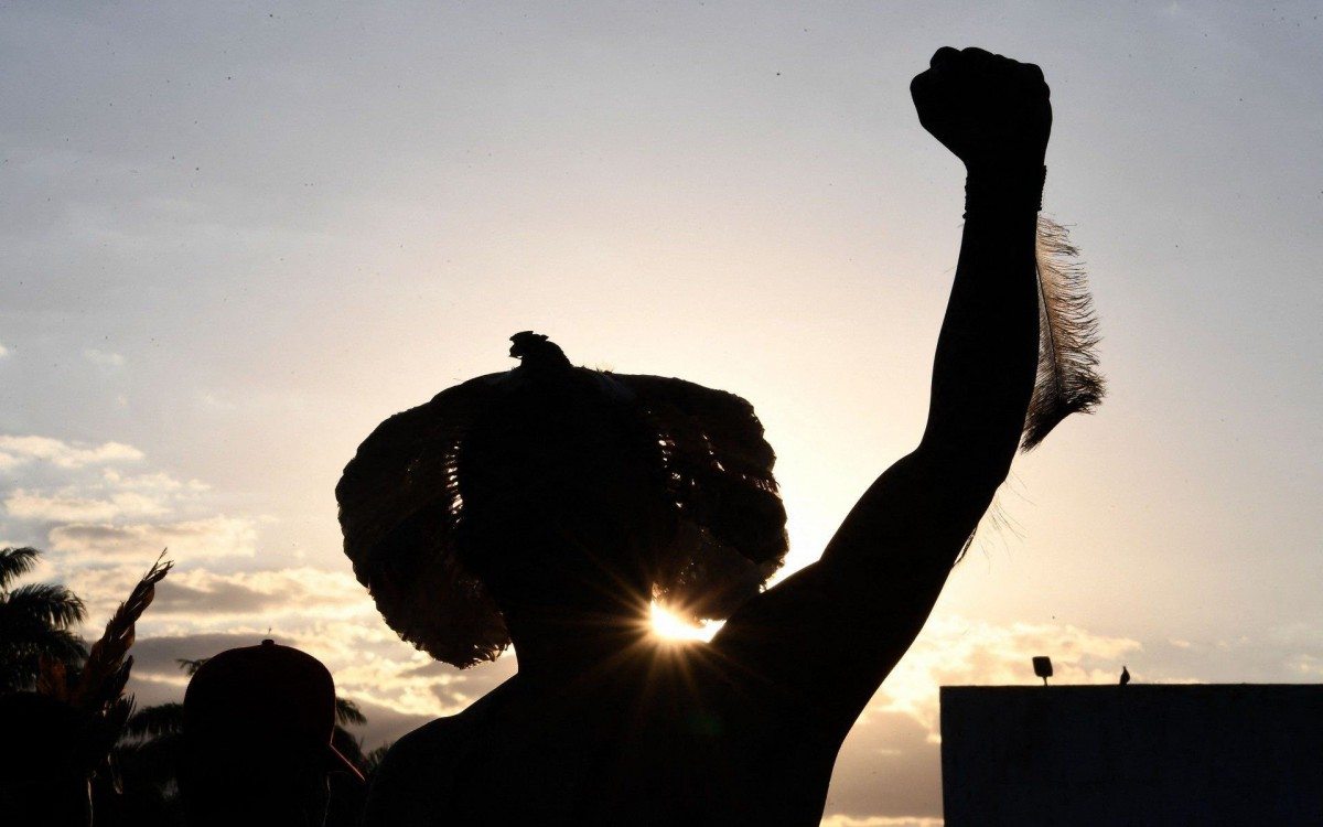 Indígenas protestam em Brasília por audiência crucial sobre demarcação de terras