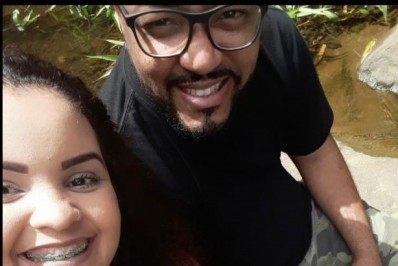 Tiee lança clipe com a família, mas 'esquece' do caçula