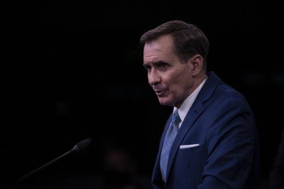 Viagem de congressistas americanos a Cabul causa polêmica em Washington