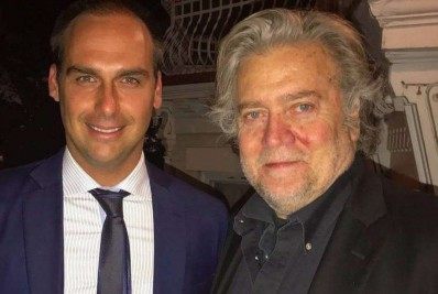 PF aponta ataques de estrategista de Trump à instituições e urnas brasileiras