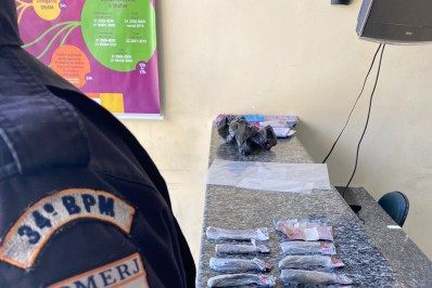 Polícia prende homem por tráfico de drogas, em Guapimirim